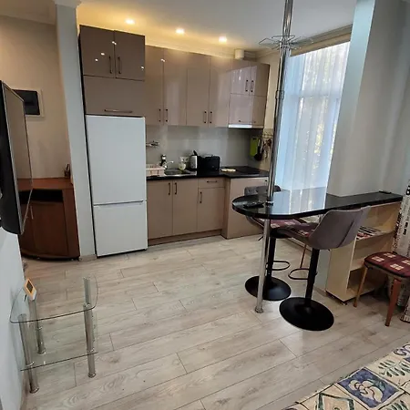 Light Of Matisa Street In شقة