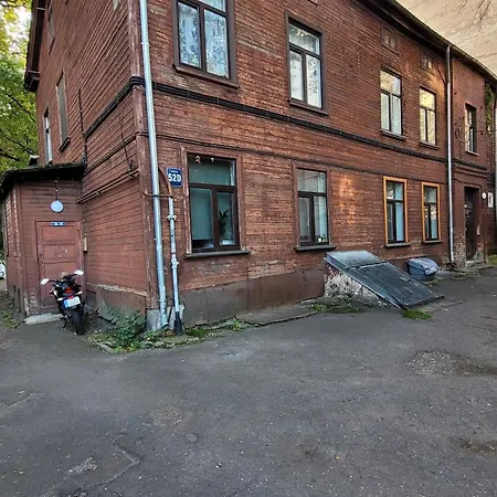 Light Of Matisa Street In شقة ريغا